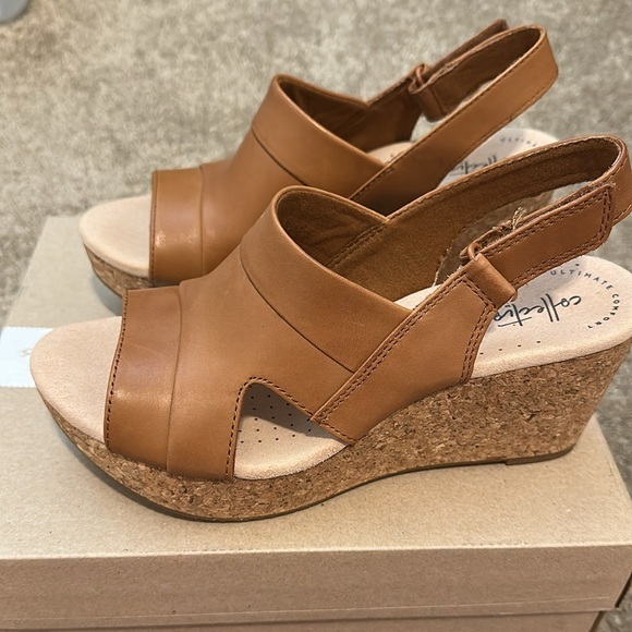 Corkys Shoes - Clark’s Annadel Ivory Wedges Tan
Size 8
BRAND NEW